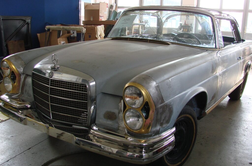 Mercedes-Benz 111 Cabrio karosszéria #7