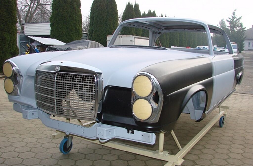 Mercedes-Benz 111 Coupe karosszéria #10