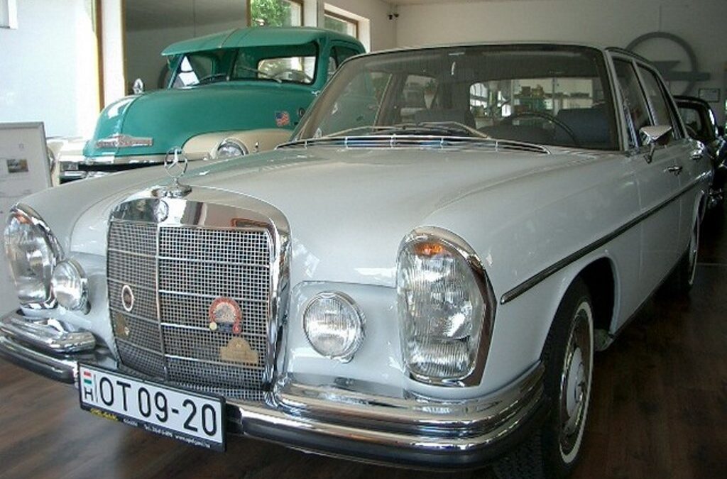 Mercedes 250 SE