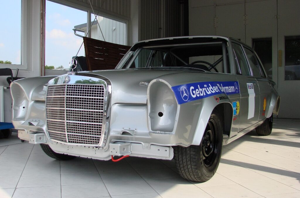 Mercedes-Benz 300 SEL karosszéria #1